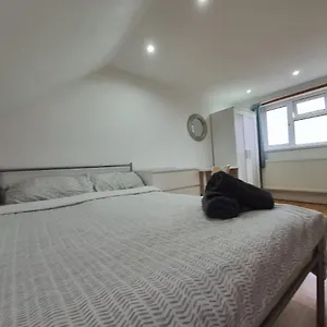  Guest house Eastwood
